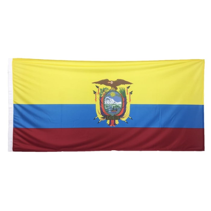 Ecuador Flag with Crest 1800mm x 900mm (Knitted)
