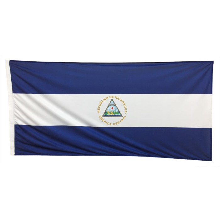Nicaragua Flag 1800mm x 900mm (Knitted)