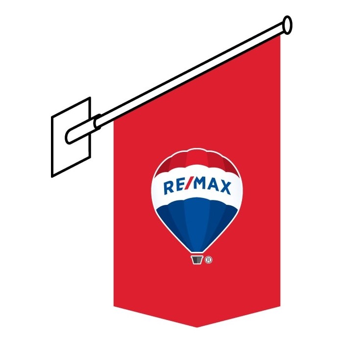 Remax Vinyl shop front banner